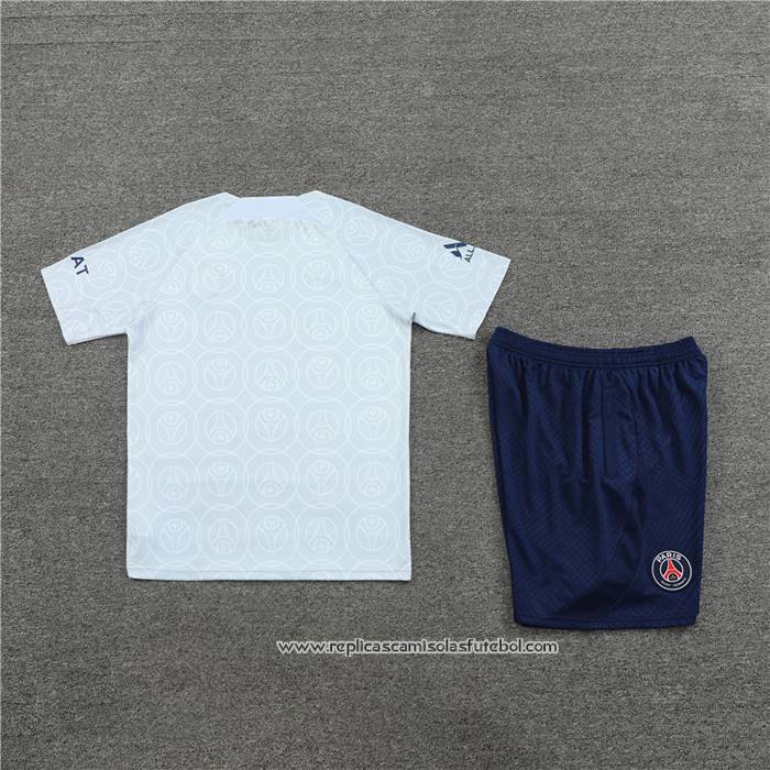 Fato de Treino
 Paris Saint-Germain 2022-2023 Manga Curta
 Cinza
 - Calcas Curta
